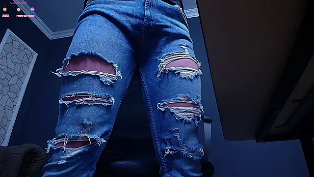 Snapshot of BrianHunts chatting on 11/24/25, 05:40 BrianHunts online show from 11/24/25, 05:40