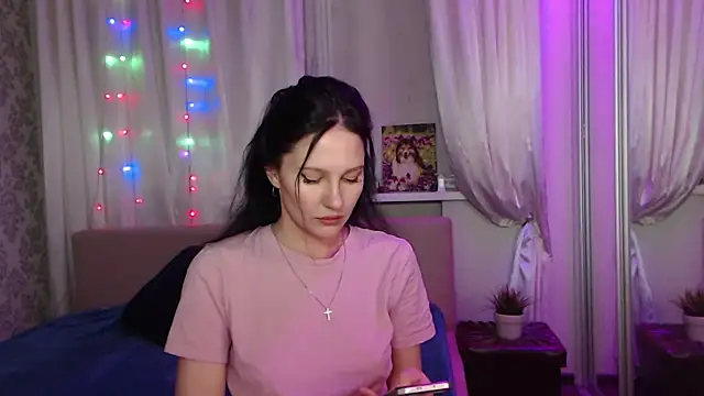 Snapshot of Zlata888 chatting on 11/28/25, 05:15 Zlata888 online show from 11/28/25, 05:15