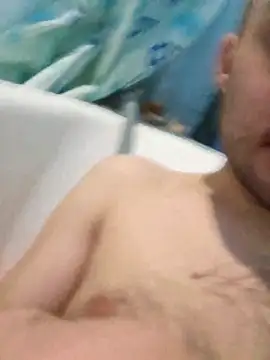 Snapshot of makisa21 chatting on 02/16/26, 04:14 makisa21 online show from 02/16/26, 04:14