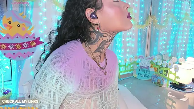 Snapshot of ohyesly_ chatting on 04/01/26, 10:38 ohyesly online show from 04/01/26, 10:38