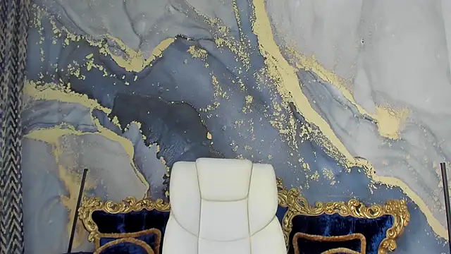 Daphne Moss online show from 02/11/25, 02:02