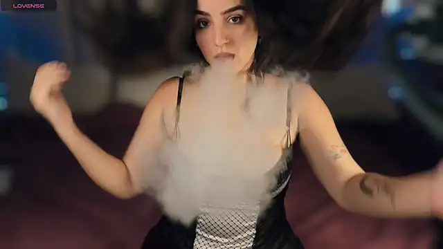 Daphne Moss online show from 10/12/25, 12:37