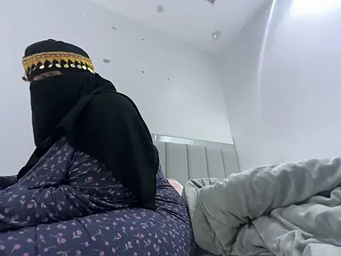 Snapshot of Submissive_Arab chatting on 02/09/25, 11:15 Submissive Arab online show from 02/09/25, 11:15