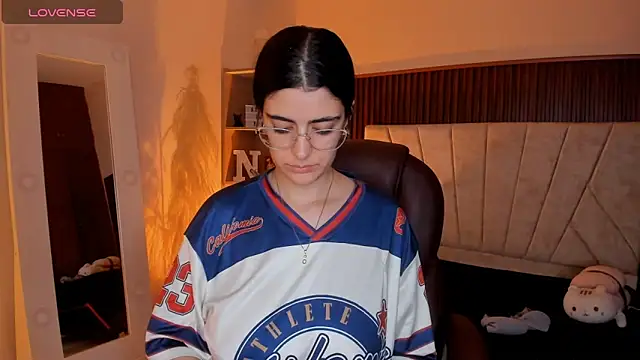 Snapshot of _Niah_ chatting on 02/08/26, 09:18 Niah online show from 02/08/26, 09:18