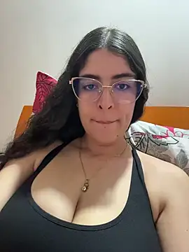 Snapshot of _Niah_ chatting on 03/01/26, 02:57 Niah online show from 03/01/26, 02:57