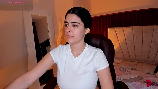  Niah  online show from 04/09/26, 08:47