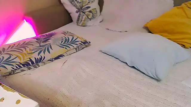 OLIVIA CANDY online show from 02/13/26, 05:36