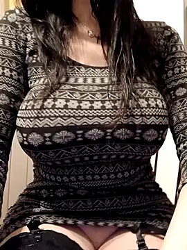 Snapshot of eva750 chatting on 02/19/25, 05:06 eva750 online show from 02/19/25, 05:06