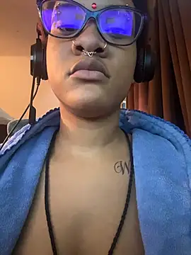 Snapshot of nickytheehawtie chatting on 02/27/26, 07:36 nickytheehawtie online show from 02/27/26, 07:36