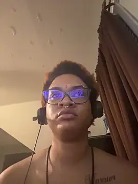 nickytheehawtie online show from 03/04/26, 02:06