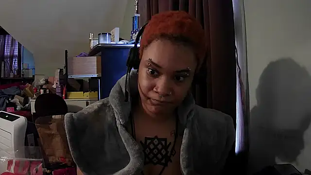 Snapshot of nickytheehawtie chatting on 04/28/26, 06:24 nickytheehawtie online show from 04/28/26, 06:24