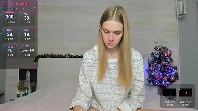 Snapshot of molly_hunt_ chatting on 12/14/24, 03:29 molly hunt online show from 12/14/24, 03:29