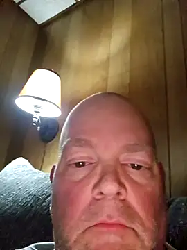 Snapshot of mrwizard4570 chatting on 12/12/24, 05:31 mrwizard4570 online show from 12/12/24, 05:31