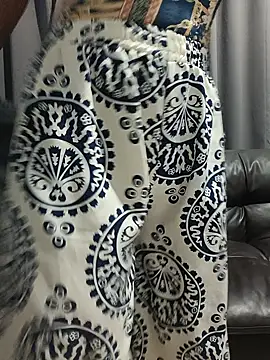 nam tootsis online show from 06/01/26, 02:24