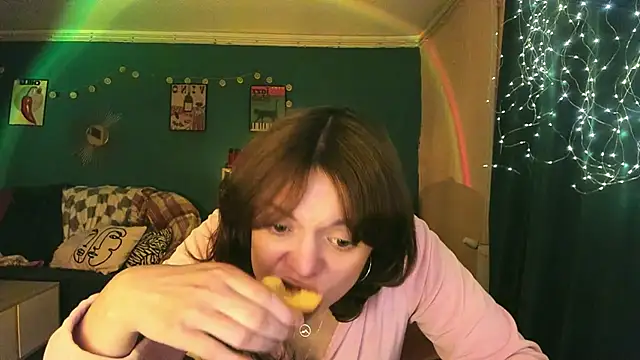 Snapshot of ClancyMorissey chatting on 05/19/26, 06:03 ClancyMorissey online show from 05/19/26, 06:03