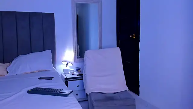 ethan brown  online show from 10/31/25, 03:46