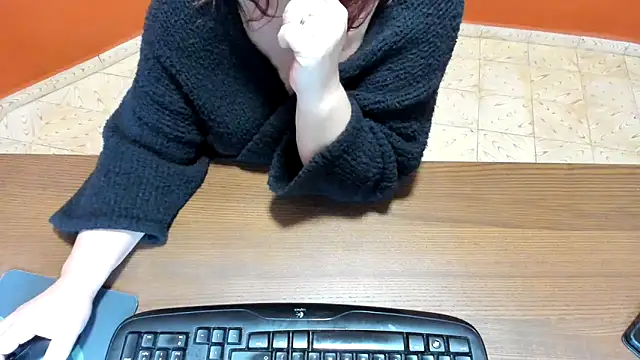 NikkiHolland online show from 02/07/26, 09:35