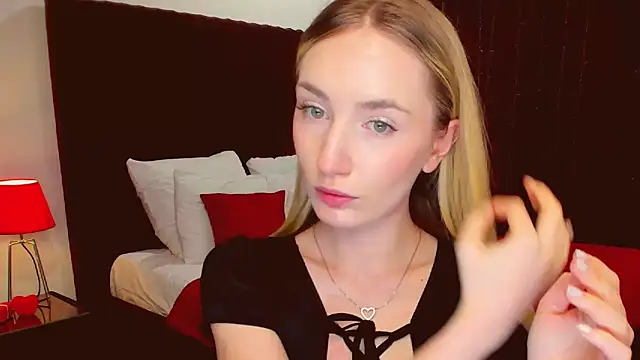 bella  rose online show from 01/15/25, 12:04