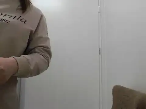 Snapshot of loveis007 chatting on 02/26/25, 08:22 loveis007 online show from 02/26/25, 08:22