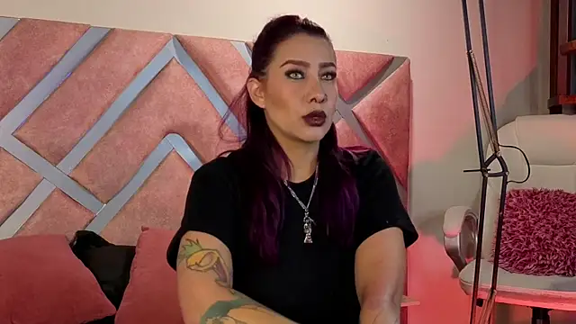 Snapshot of _kelly_hous36 chatting on 11/11/25, 12:38 kelly hous36 online show from 11/11/25, 12:38