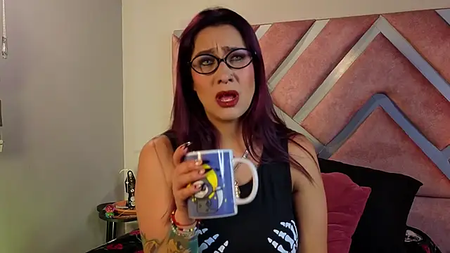 Snapshot of _kelly_hous36 chatting on 11/21/25, 05:11 kelly hous36 online show from 11/21/25, 05:11