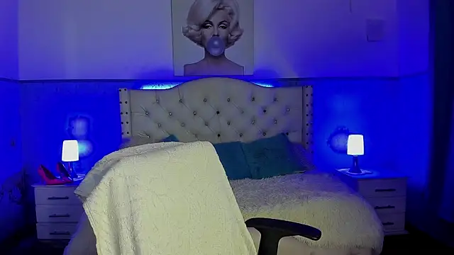 Snapshot of valentinaextreme chatting on 11/13/25, 12:09 valentinaextreme online show from 11/13/25, 12:09