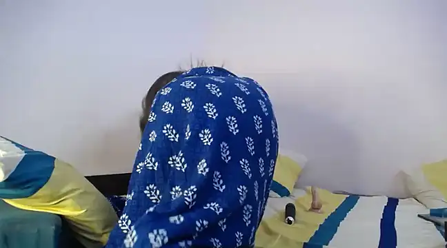 Snapshot of cutee__crazy chatting on 12/04/24, 05:44 cutee  crazy online show from 12/04/24, 05:44