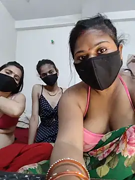 cutee  crazy online show from 05/23/26, 01:37