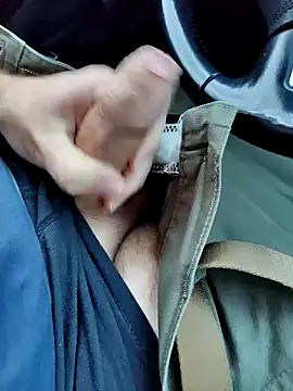 Snapshot of Boring_one chatting on 01/13/25, 03:04 Boring one online show from 01/13/25, 03:04