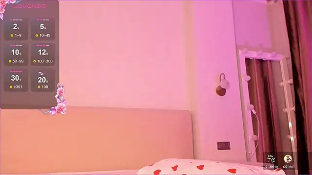 Snapshot of Sury_01 chatting on 11/09/25, 11:25 Sury 01 online show from 11/09/25, 11:25