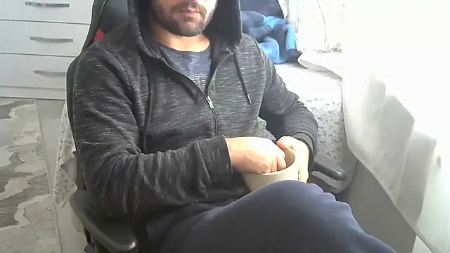 Snapshot of crazybaby5461 chatting on 11/16/25, 10:54 crazybaby5461 online show from 11/16/25, 10:54