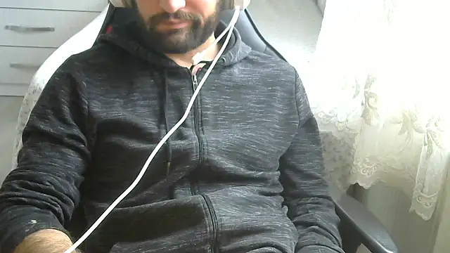 Snapshot of crazybaby5461 chatting on 11/30/25, 09:35 crazybaby5461 online show from 11/30/25, 09:35