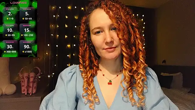 Snapshot of AgnesGraham chatting on 12/25/24, 11:10 AgnesGraham online show from 12/25/24, 11:10