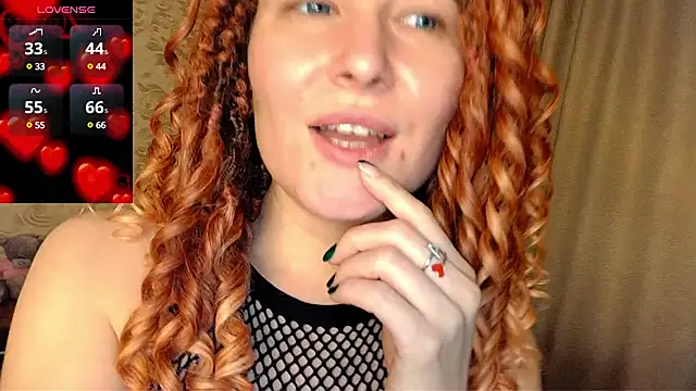 Snapshot of AgnesGraham chatting on 01/01/25, 11:18 AgnesGraham online show from 01/01/25, 11:18