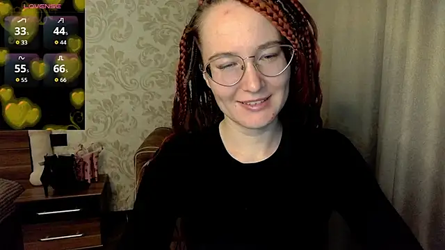 Snapshot of AgnesGraham chatting on 09/17/25, 08:43 AgnesGraham online show from 09/17/25, 08:43