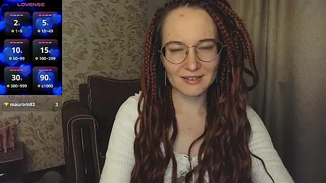 Snapshot of AgnesGraham chatting on 10/06/25, 09:45 AgnesGraham online show from 10/06/25, 09:45