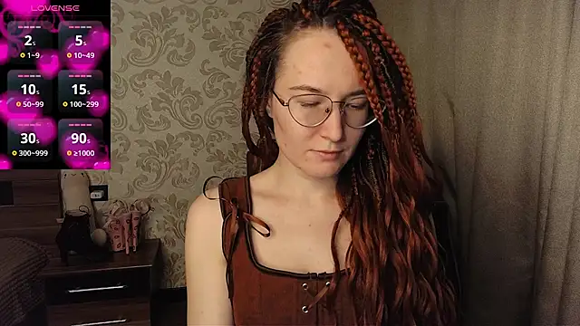 Snapshot of AgnesGraham chatting on 10/10/25, 08:30 AgnesGraham online show from 10/10/25, 08:30