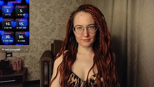 Snapshot of AgnesGraham chatting on 10/12/25, 08:30 AgnesGraham online show from 10/12/25, 08:30