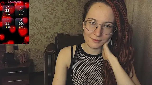 Snapshot of AgnesGraham chatting on 10/16/25, 09:16 AgnesGraham online show from 10/16/25, 09:16