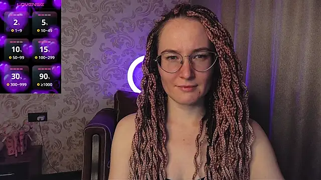 Snapshot of AgnesGraham chatting on 12/17/25, 11:55 AgnesGraham online show from 12/17/25, 11:55