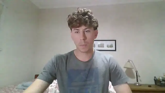 Snapshot of saint_not chatting on 11/17/25, 10:04 saint not online show from 11/17/25, 10:04