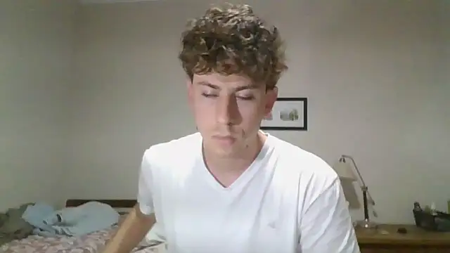 Snapshot of saint_not chatting on 11/19/25, 09:37 saint not online show from 11/19/25, 09:37