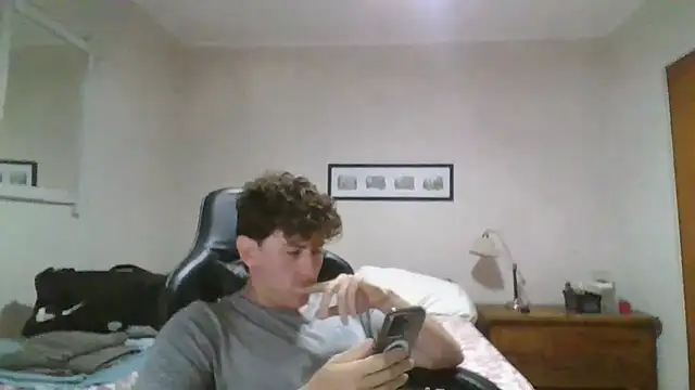 Snapshot of saint_not chatting on 12/01/25, 10:37 saint not online show from 12/01/25, 10:37