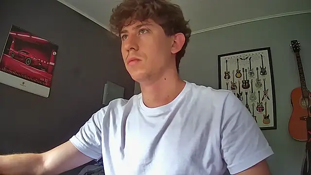 Snapshot of saint_not chatting on 12/14/25, 02:55 saint not online show from 12/14/25, 02:55