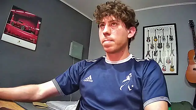 Snapshot of saint_not chatting on 12/20/25, 04:03 saint not online show from 12/20/25, 04:03