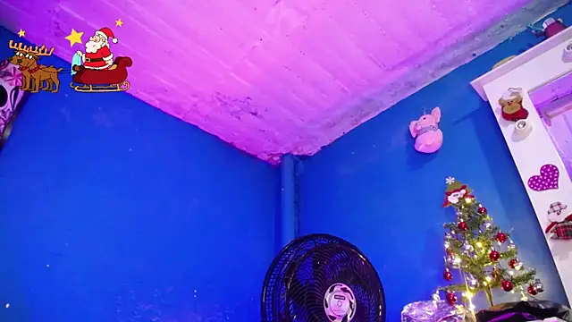 Snapshot of Lunahoney1 chatting on 12/23/24, 07:09 Lunahoney1 online show from 12/23/24, 07:09