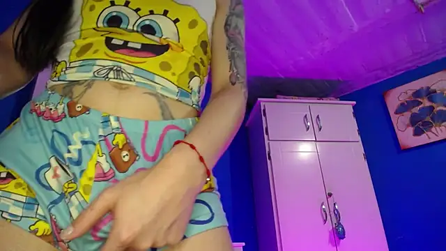 Lunahoney1 online show from 05/06/26, 02:00
