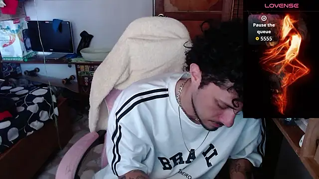 Apolo S online show from 03/19/26, 01:37