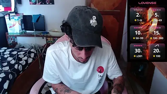 Apolo S online show from 04/14/26, 02:01