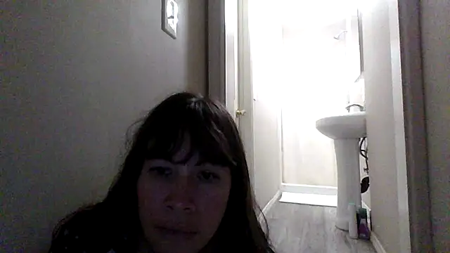 Snapshot of petitedoll29 chatting on 11/29/25, 01:08 petitedoll29 online show from 11/29/25, 01:08